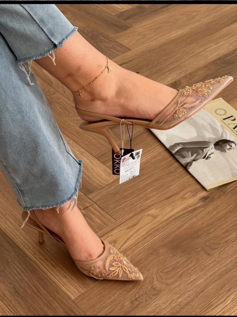 ZARA BREND BOSONOJKA  b0q2q710d