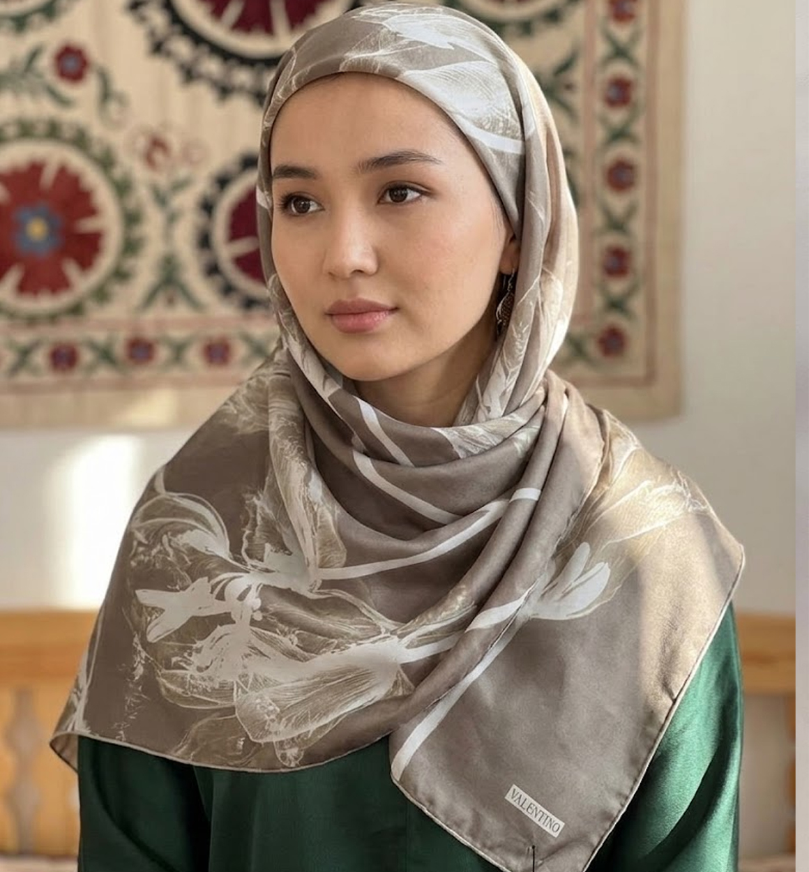 Ayollar uchun original harir sharf ascq03d
