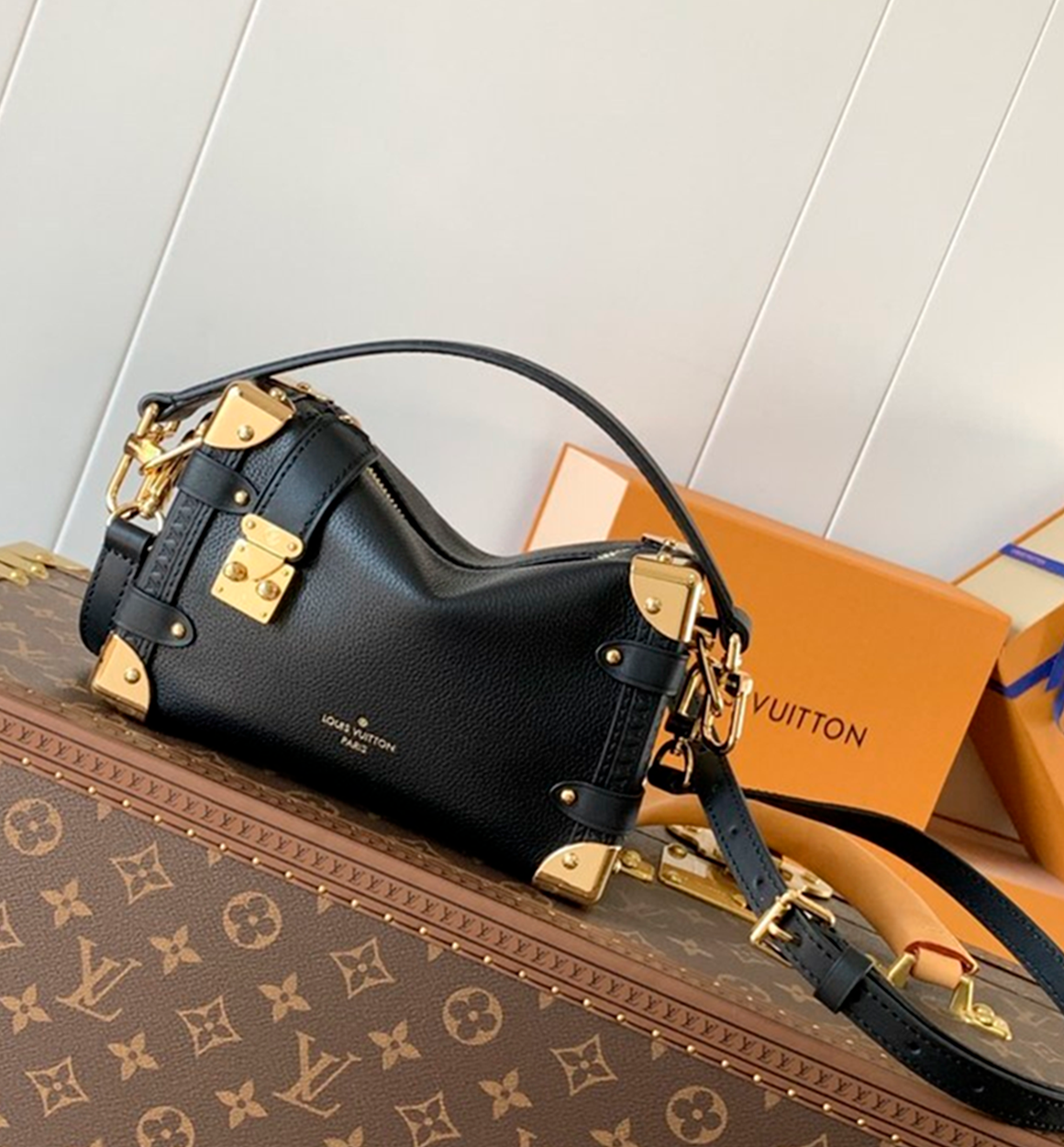 Luis Vuitton Ayollar Sumkasi  b0q7d