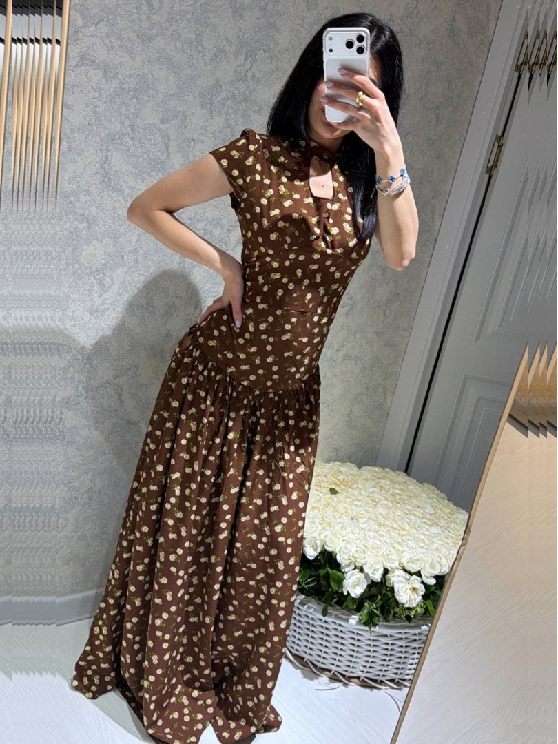 Ayollar uchun trenddagi gulli maxi ko‘ylak, orqasi korsetli yozgi libos (S, M, L, XL)  B3B8Q552D 14334