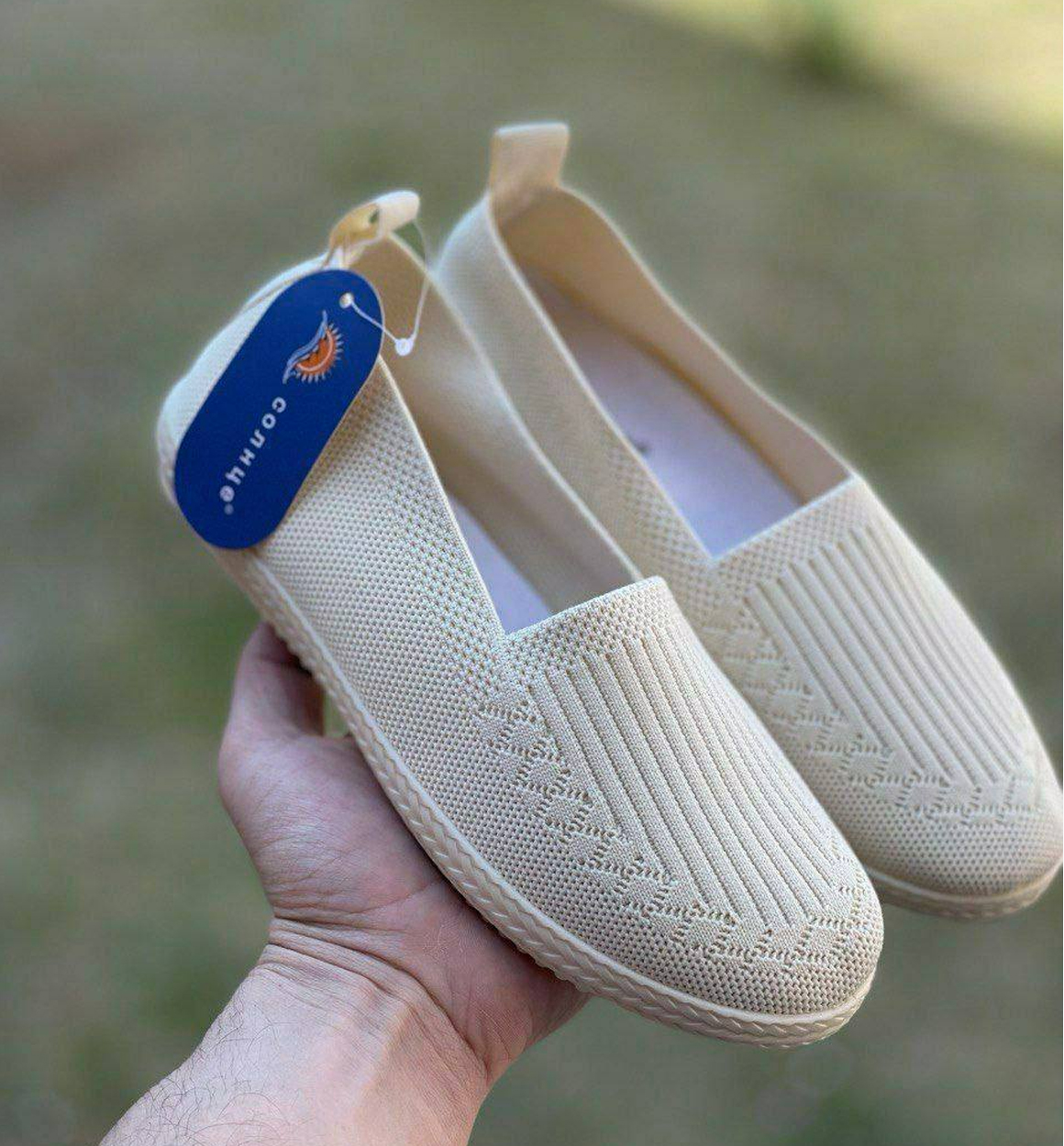 Ayollar uchun zamonaviy fashion krossovkalar b0q3b717d