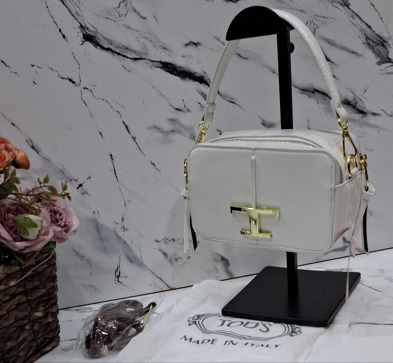 TOD’S  ayollar sumkasi b2b2q703d