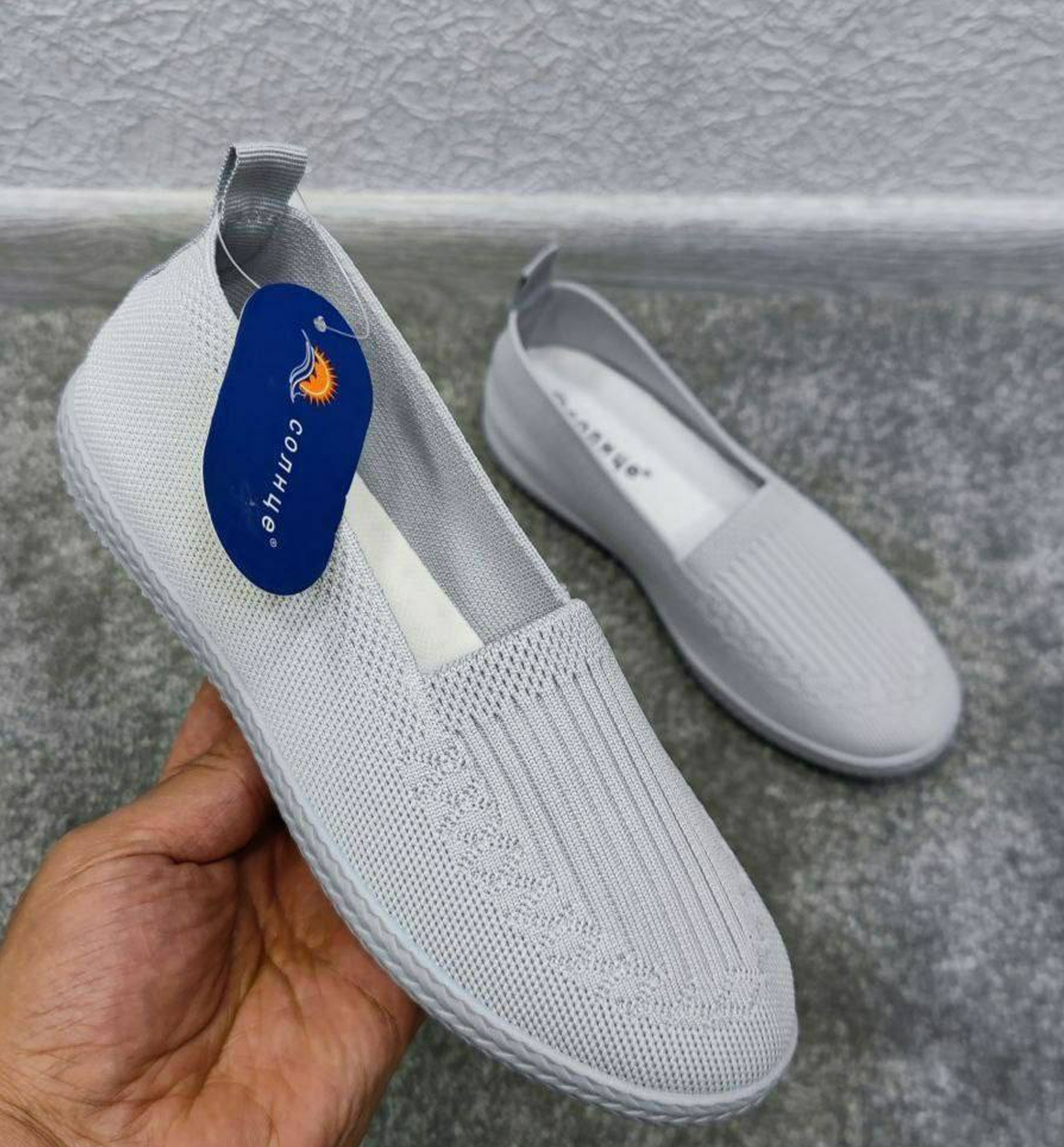 Ayollar uchun zamonaviy fashion krossovkalar b0q3b717d