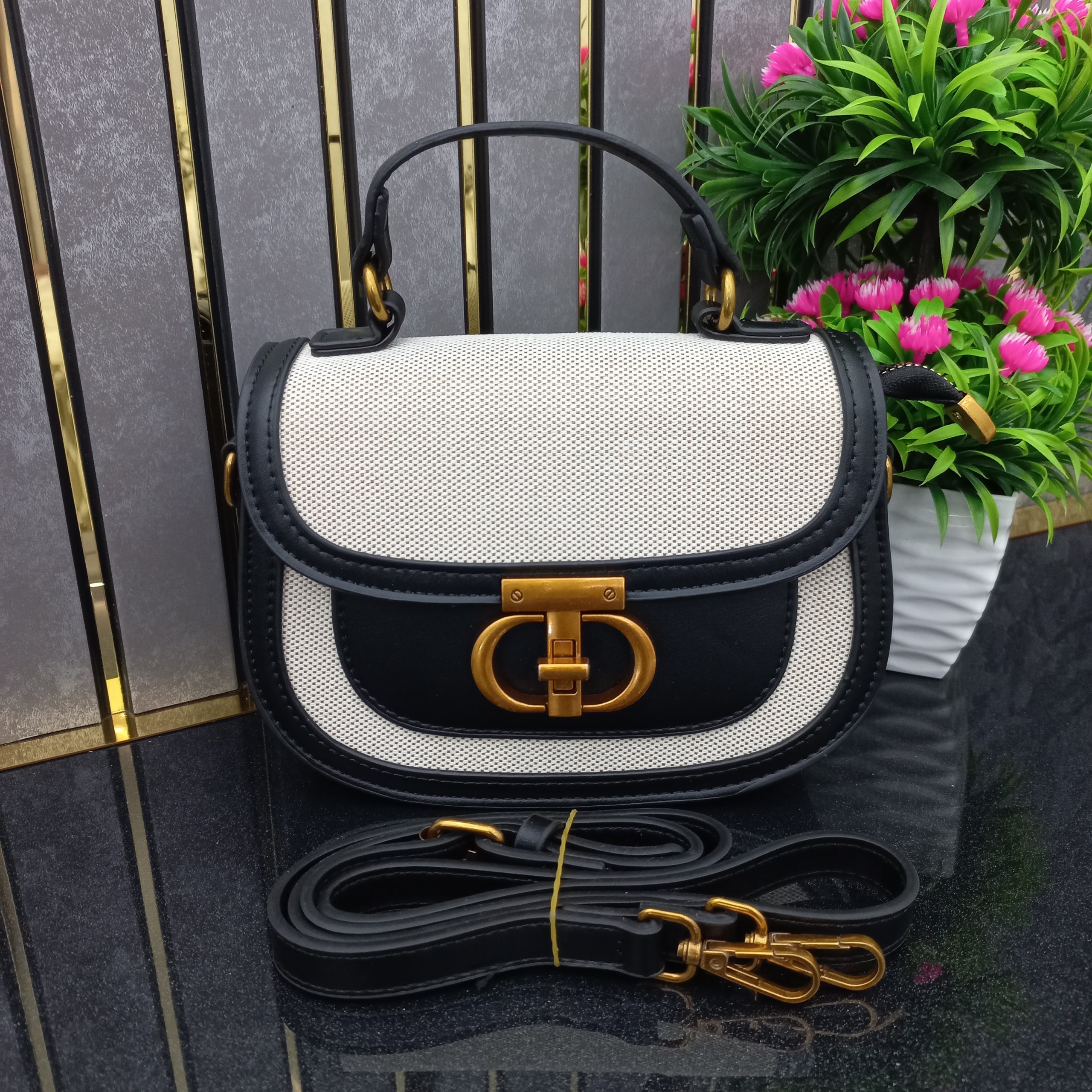 Ayollar  sumkasi  b2b2q703d