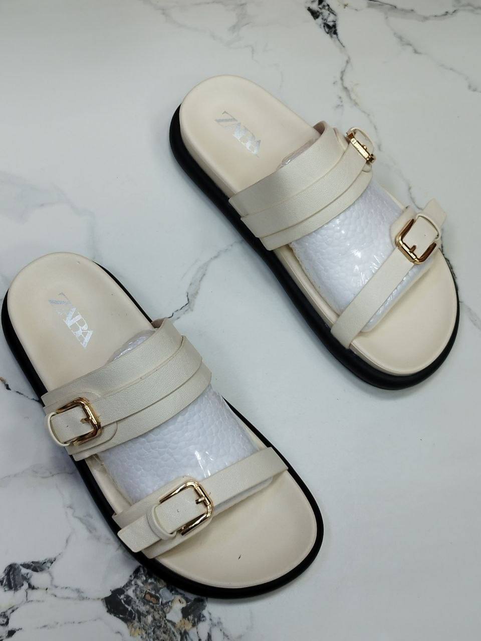 AYOLLAR UCHUN ZAMONAVIY VA QULAY SANDAL b0q2b707d