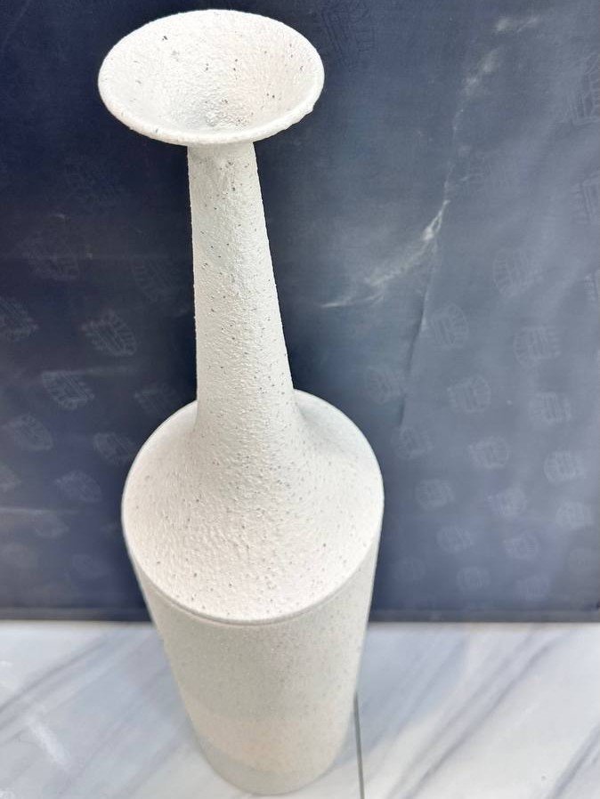 Interyer va gullar uchun baland keramik uslubdagi dekorativ vaza (oq / qumsimon minimalist)  18599   o.p.15Pd
