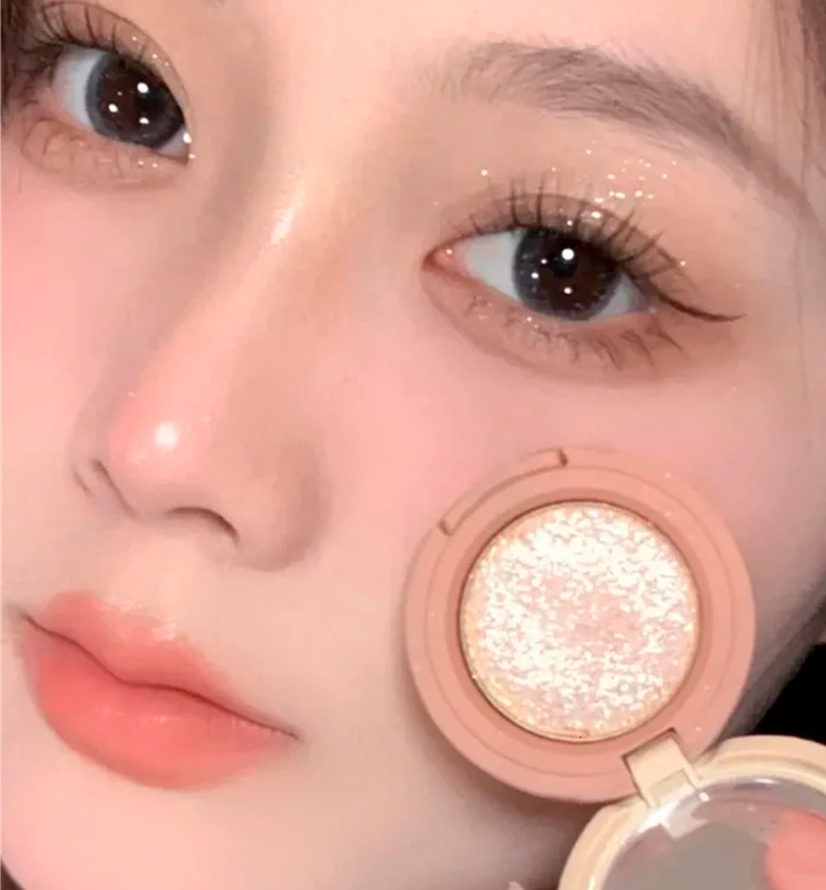 Ko‘z uchun shimmer ten 0q690d