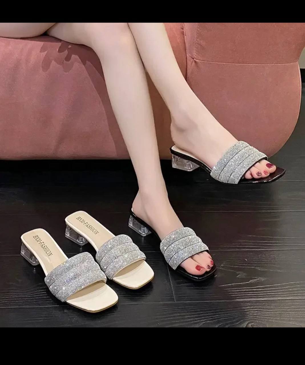 JINSIY BOSHQACHA USLUBDAGI AYOLLAR UCHUN BALAND POSHNALI SANDAL B0Q3B717D