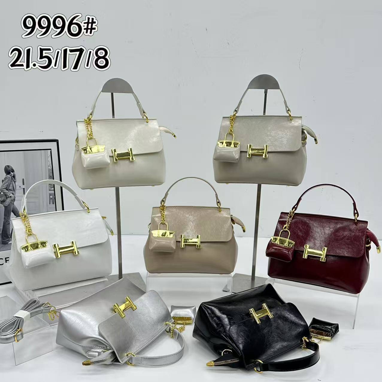 Ikkitalik Ayollar Sumkasi  b2q2b703d