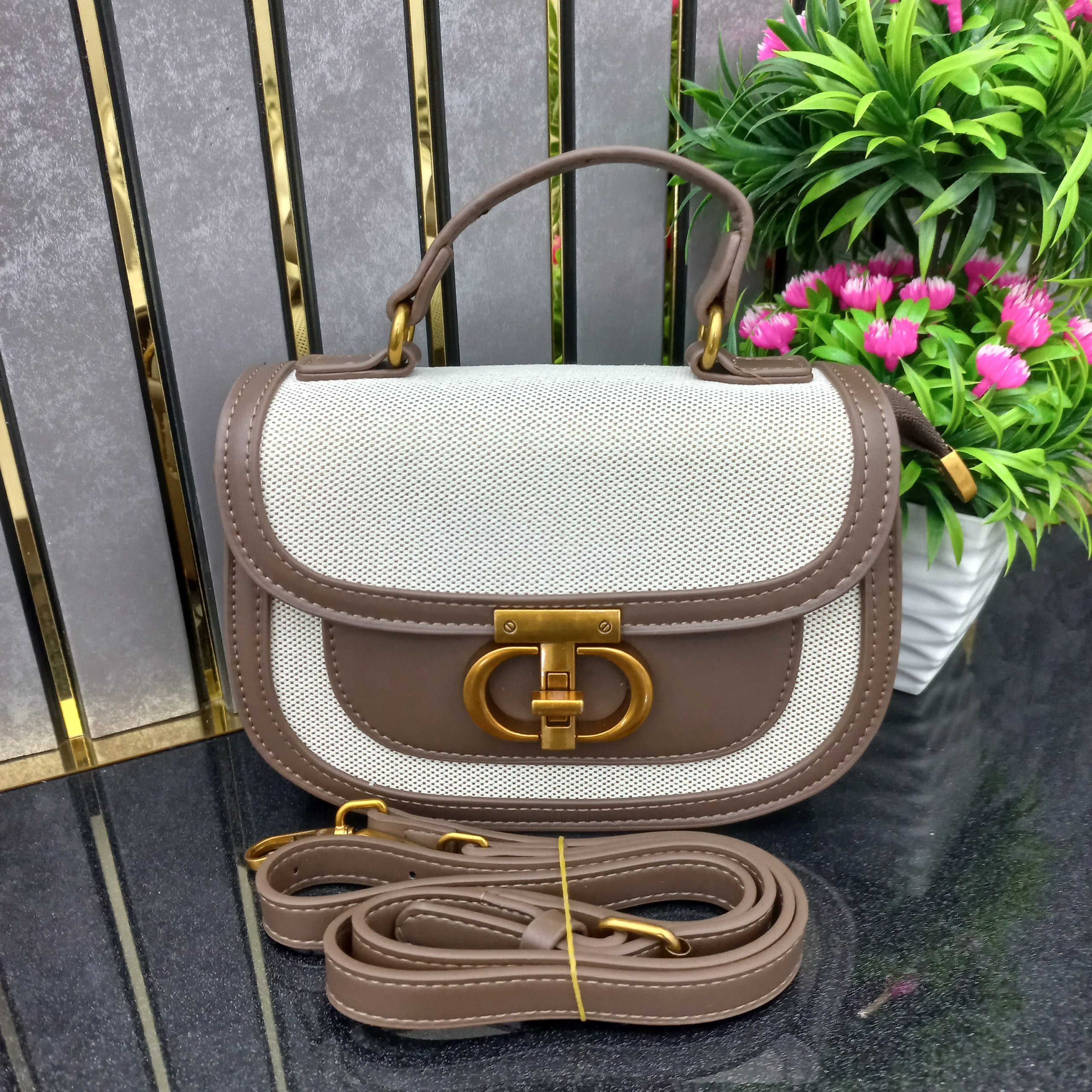 Ayollar  sumkasi  b2b2q703d