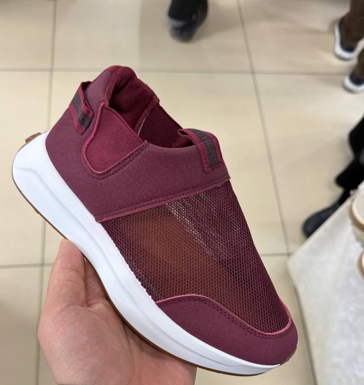 Skechers ayollar krossovkalari (lux model) b0q3b717d