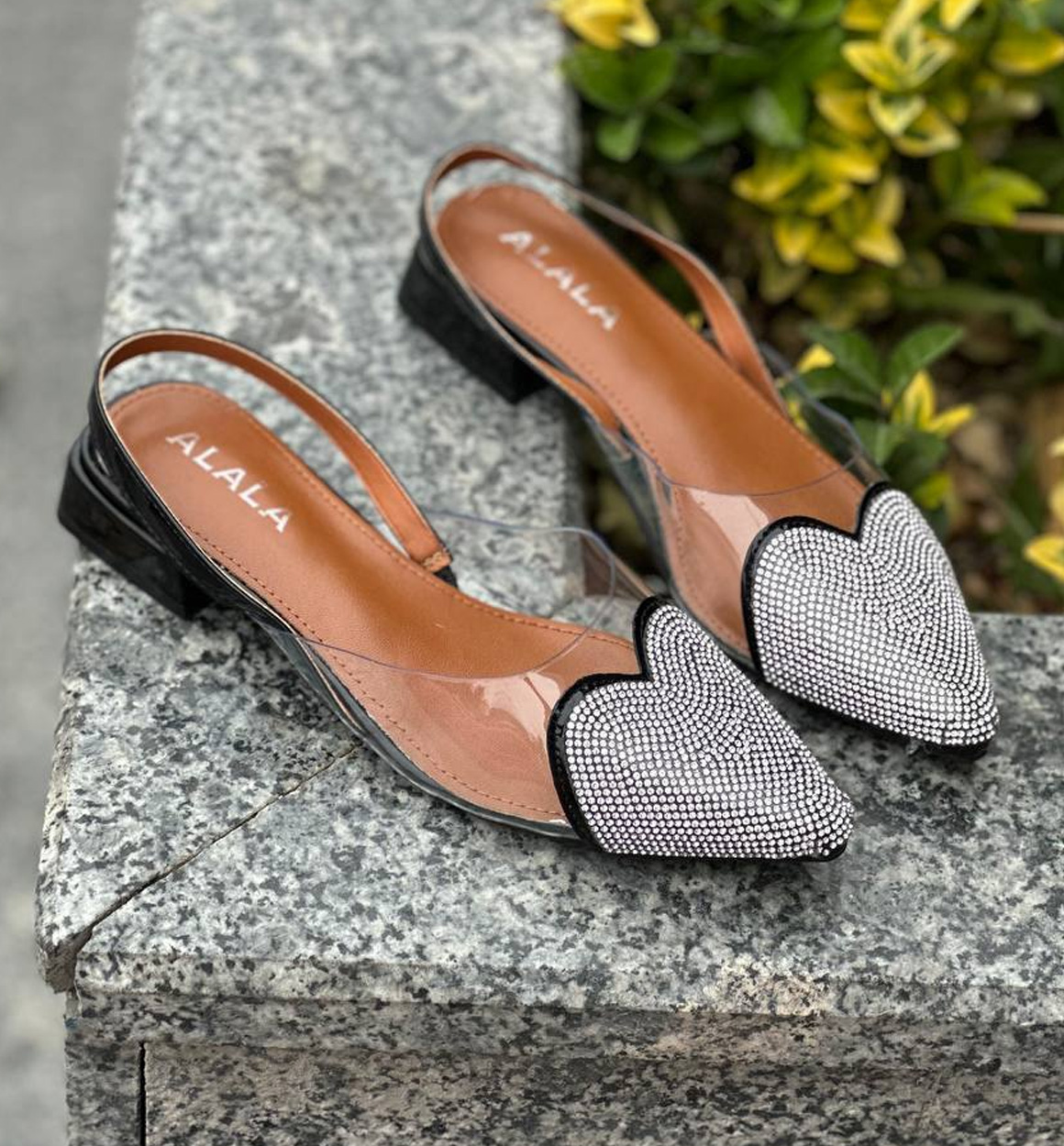 Ayollar uchun Alaia yozgi elegant tufli tosh bilan bezatilgan b2q3b703/6d