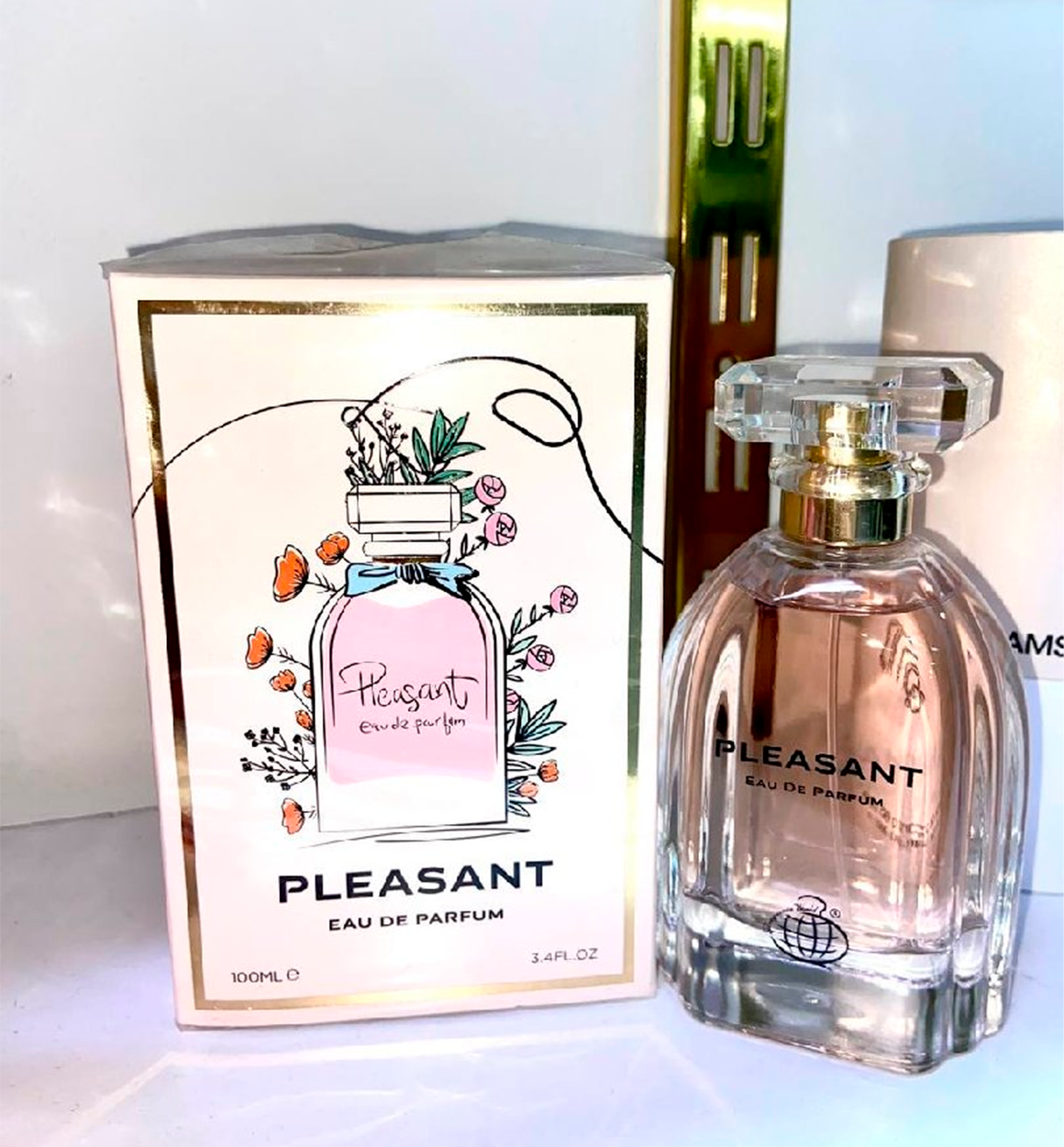 ? Pleasant — yengil va yoqimli ayollik ifori