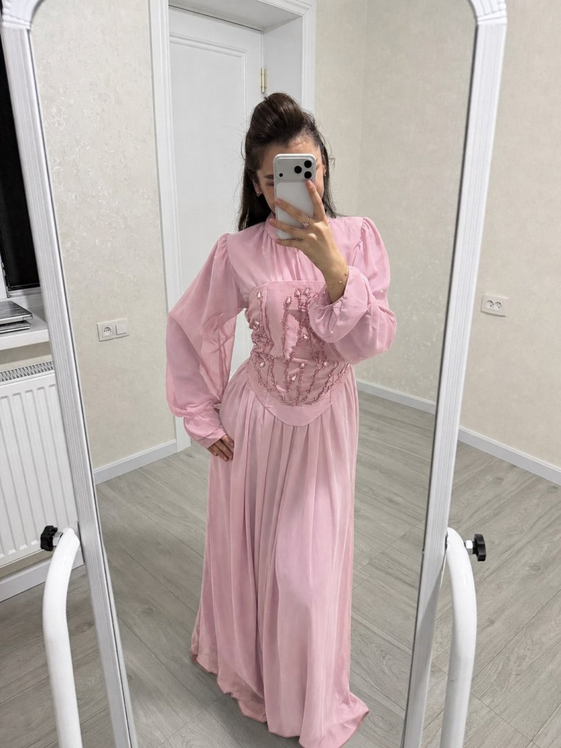 Ko'ylak va baska — Kechki bazm modeli b8q548d