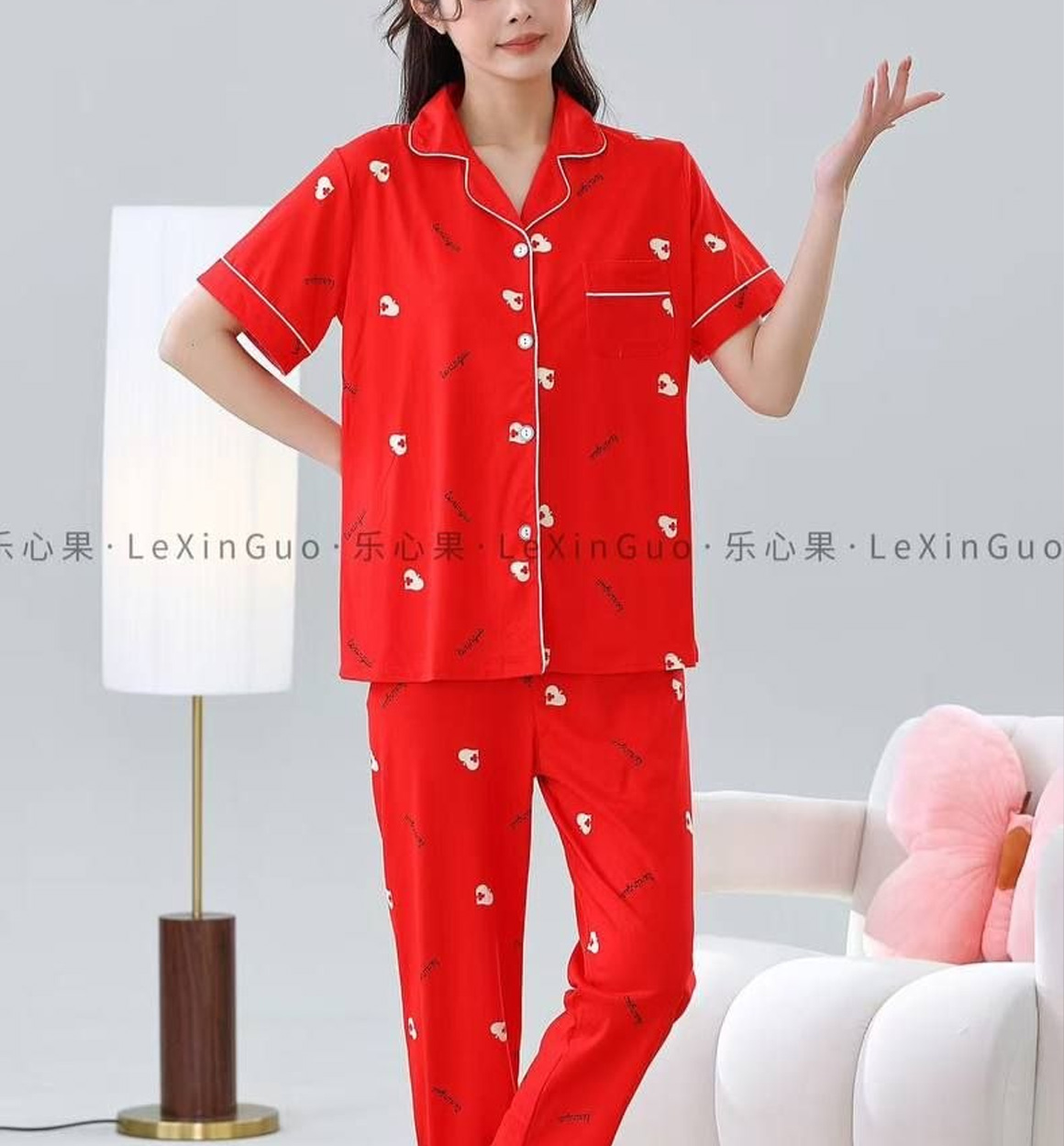 Ayollar uchun yozgi qulay pijama komplekti (kofta + shim) a3b7q17d