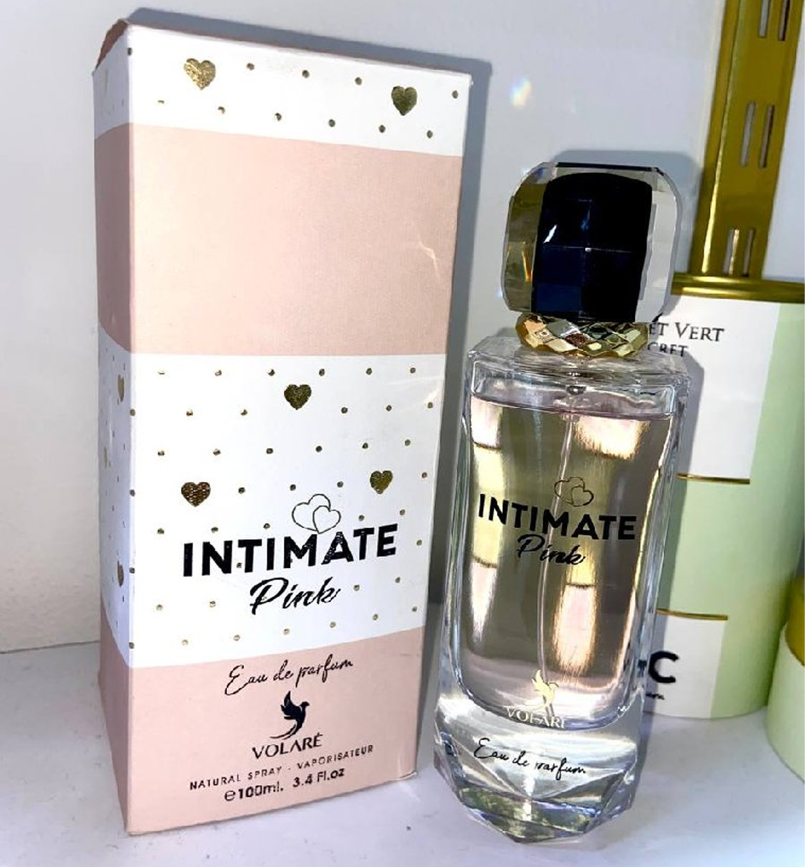 ? Intimate Pink — nozik va romantik ayollik ifori